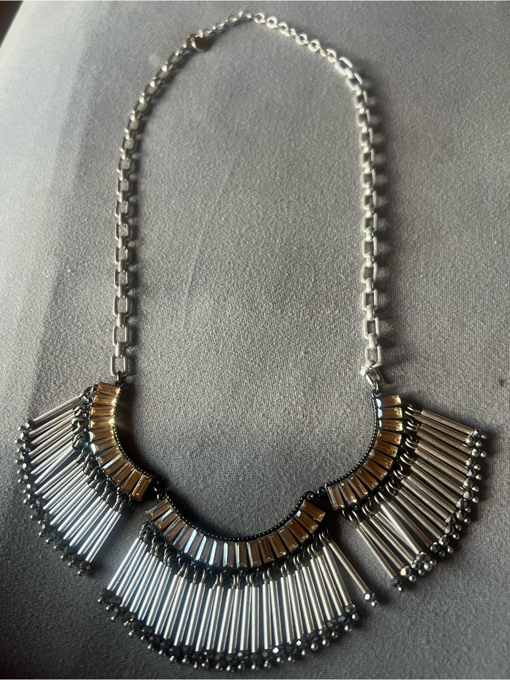 Stella & Dot Twilight Fringe Statement Silver Tone Bib Necklace, excellent cond